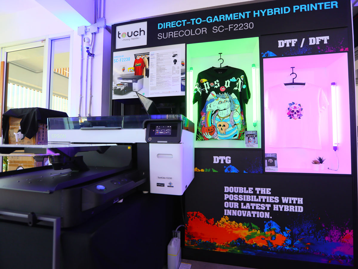 epson f2230 เครื่องพิมพ์ ไฮบริด hybrid printer dtg dt film dft surecolor precision core ink untrachrome dg2 inkspa เปิดตัว ที่แรก likeroom studio ลาดพร้าว64